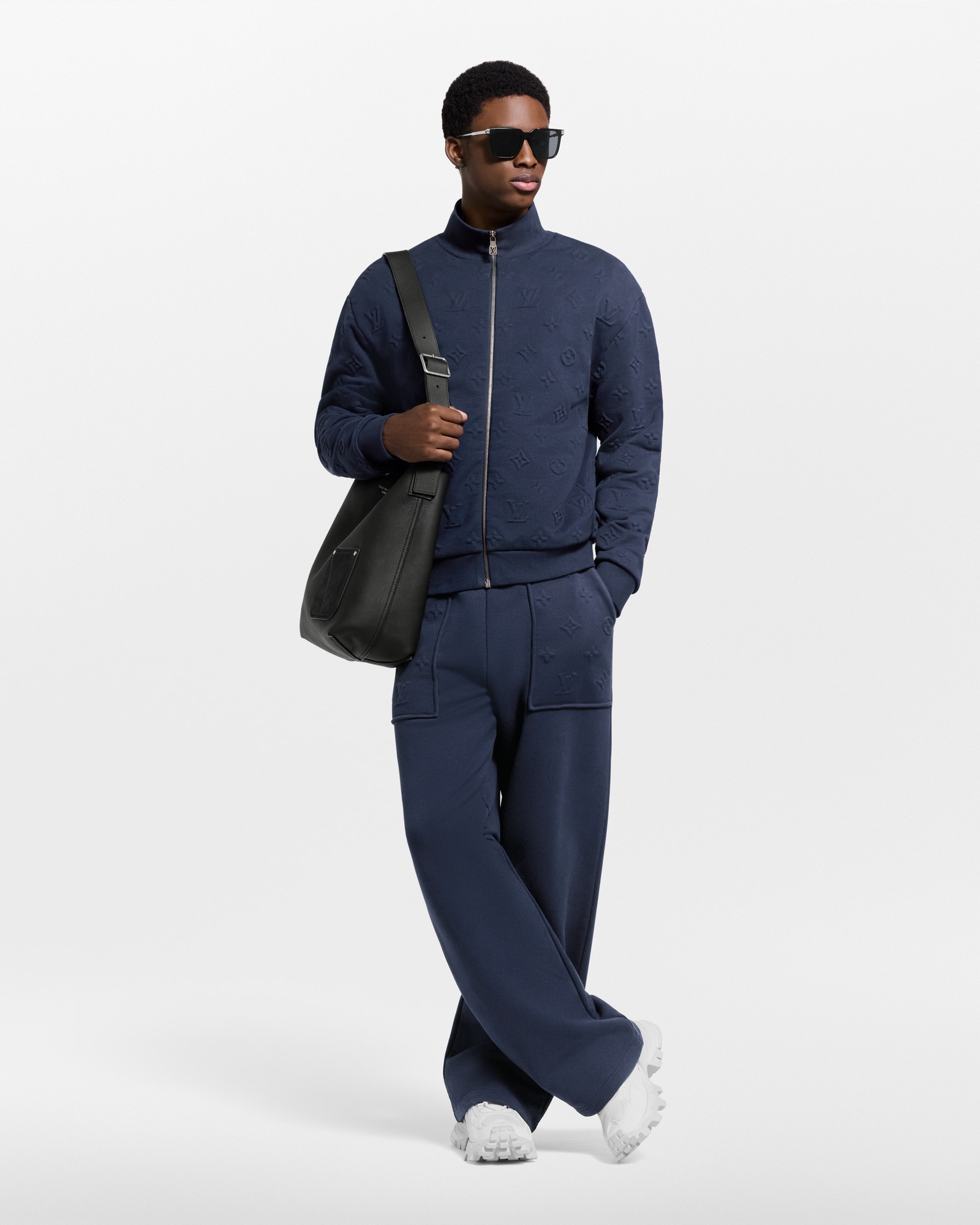 エンボスド モノグラムジャージー トラックスーツトップ ｜ルイ